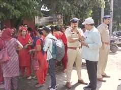 कैबिनेट मंत्री मूलचंद शर्मा के कार्यालय पर 24 घंटे का एक हज़ार आशा वर्करो का धरना प्रदर्शन