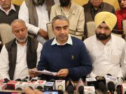 AAP ने दिया अधिकारियों और भाजपा सरकार को 48 घंटे का अल्टीमेटम