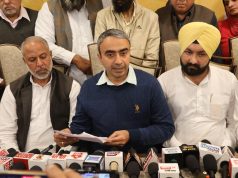 AAP ने दिया अधिकारियों और भाजपा सरकार को 48 घंटे का अल्टीमेटम