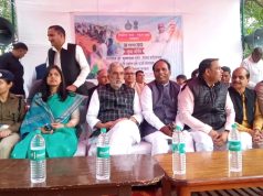 केंद्रीय मंत्री ने असावटा से विकसित भारत संकल्प यात्रा को हरी झंडी दिखाकर किया रवाना