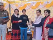 युवाओं को न+शे से दूर करने के लिए पलवल पुलिस ने शुरू किया अभियान, गांव कारना में किया गया खेल प्रतियोगिता का आयोजन