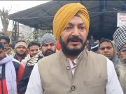 करनाल ट्रांसपोर्टरों की हड़+ताल, बोले कोई चालक नहीं चाहता हा+दसा, सरकार हिट एंड रन का काला कानून वापस ले