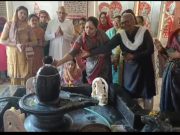 CM की पत्नी ने किया चुनाव प्रचार शुरू.. शहर के अलग अलग वार्डो के कार्यक्रमो में पहुंचकर की वोट अपील