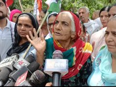 गंदे पानी की समस्या को लेकर इंडिया गठबंधन ने किया विरोध प्रदर्शन…दिपेन्द्र के लिए माता आशा हुड्डा भी उतरी मैदान में