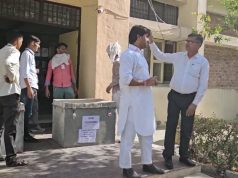 कांग्रेस कार्यकर्ता बने चौकीदार , मतगणना केंद्र के बाहर टेंट लगाकर दे रहे पेहरा
