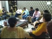 गेस्ट टीचरों को रिलीव करने के विरोध में गेस्ट टीचर पहुंचे शिक्षा मंत्री के आवास पर