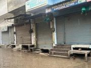 चोरी की घटना से परेशान जाखल में व्यापारियों ने बंद किया बाजार…प्रशासन पर कार्रवाई न करने का आरोप