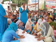 NHM कर्मचारियों ने मुख्यमंत्री की श*वयात्रा निकालकर जताया विरोध…दी ये चेतावनी