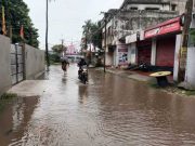 हिसार में तेज बारिश… रोड पानी से हुए लबालब, लोगों को आने जाने में हुई परेशानी