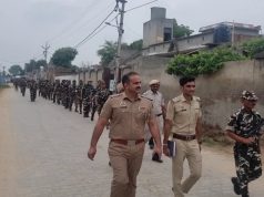 विधानसभा चुनावो को लेकर सिरसा में पुलिस ने निकाला फ्लैग मार्च