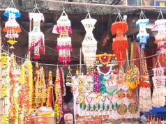 दिवाली के अवसर पर सज गए बाज़ार.. सामान को खरीदने पहुंच रहे लोग