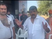 महम में हजपा प्रत्याशी बलराज कुंडू व कांग्रेस नेता आनंद सिंह दांगी के बीच हाथापाई