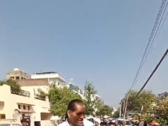 WWE रेसलर खली, अनिल विज की जीत पर बधाई देने पहुंचे उनके निवास स्थान पर