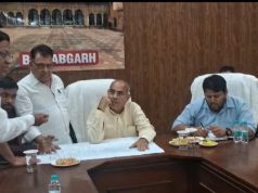 विधायक मूलचंद शर्मा ने विकास कार्यों को लेकर अधिकारियों के साथ की समीक्षा बैठक