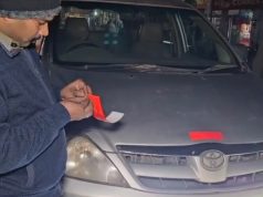 कोहरे में हादसों पर कंट्रोल के लिए पुलिस एक्टिव.. वाहनों पर लगाई गई रिफ्लेक्टर टेप,