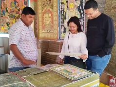 सूरजकुंड मेले में ताड़ के पत्तों पर उकेरी गई पट चित्रकला बनी आकर्षण का केंद्र