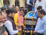 मंत्री गौरव गौतम ने नगर परिषद पलवल को 10 ट्रैक्टरों को हरी झंडी दिखाकर किया रवाना