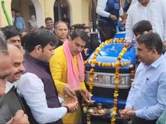 मंत्री गौरव गौतम ने नगर परिषद पलवल को 10 ट्रैक्टरों को हरी झंडी दिखाकर किया रवाना