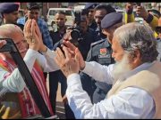 केंद्रीय मंत्री मनोहर लाल ने अनिल विज के साथ मनाई फूलों की होली..बोले आज डबल खुशी का दिन