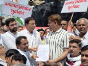 बिजली दरों में की गई बढ़ोतरी को लेकर कैथल में कांग्रेस का प्रदर्शन बोले..हरियाणवियों की जेब पर ₹5000 करोड़ की डकैती