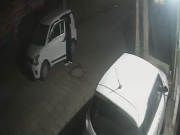 घर के बाहर खड़ी बलेनो कार 15 मिनट में उड़ाई, CCTV में कैद हुई वारदात, चोरों की तलाश जारी