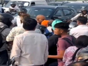 गुड़गांव: दिल्ली-जयपुर एक्सप्रेसवे पर बाइक चालकों की मारपीट, जाम की स्थिति पैदा