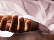 प्रेमी से नाराज़ महिला ने वीडियो कॉल पर दी चेतावनी, फंदा लगाकर की आत्महत्या – पति ने लगाए हत्या के आरोप