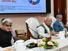 जम्मू-कश्मीर दौरे पर पहुंचे केंद्रीय मंत्री मनोहर लाल खट्टर, शहरी विकास और ऊर्जा परियोजनाओं की की समीक्षा
