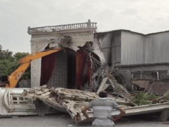 फरीदाबाद में अरावली क्षेत्र से हटाए जा रहे अवैध निर्माण, अब तक 56 फार्महाउस ढहाए गए