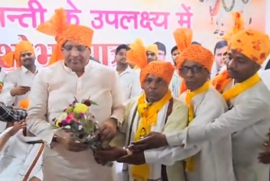 पलवल में लोकमाता अहिल्याबाई होल्कर की 301वीं जयंती पर भव्य शोभायात्रा, मंत्रियों ने किया नमन