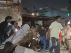अंबाला में जर्जर इमारत का हिस्सा गिरा, सब्जी विक्रेता घायल