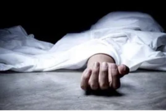 गारमेंट कारोबारी ने दुकान में लगाई फांसी, सोशल मीडिया वीडियो में पत्नी और ससुराल पर लगाए गंभीर आरोप