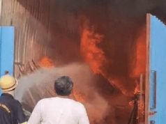 रेवाड़ी में प्लाइवुड शोरूम और गोदाम में भीषण आग, पांच मजदूरों ने समय रहते दी सूचना