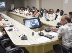 ई-दिशा केंद्र का औचक निरीक्षण, डीसी ने सेवाओं और सुविधाओं का लिया जायजा