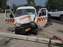 कैथल में इनोवा ने एंबुलेंस को मारी टक्कर, मरीज समेत तीन घायल