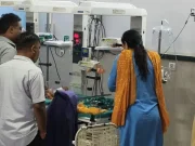 पेड़ पर काली थैली में लटका मिला नवजात: भिवानी में मचा हड़कंप, अस्पताल में भर्ती