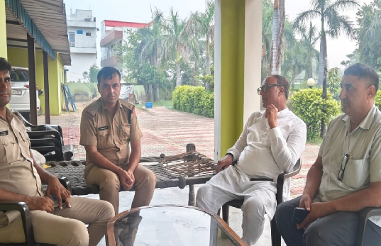 सीएम के रेवाड़ी दौरे से पहले कांग्रेस नेताओं को हिरासत में लेने पर विवाद, उठे सवाल