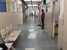 बहादुरगढ़ अस्पताल में डॉक्टरों की हड़ताल, पीएमओ से मारपीट के विरोध में ओपीडी बंद