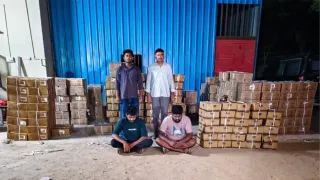 नारनौल में 376 पेटी अवैध शराब बरामद, कैंटर चालक समेत दो आरोपी गिरफ्तार