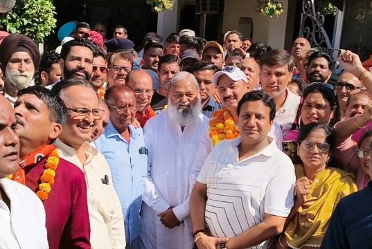 अनिल विज के समर्थन में उमड़ा जनसमर्थन, पार्षद संदीप शर्मा और आशुतोष समेत सैकड़ों लोगों ने थामा भाजपा का दामन